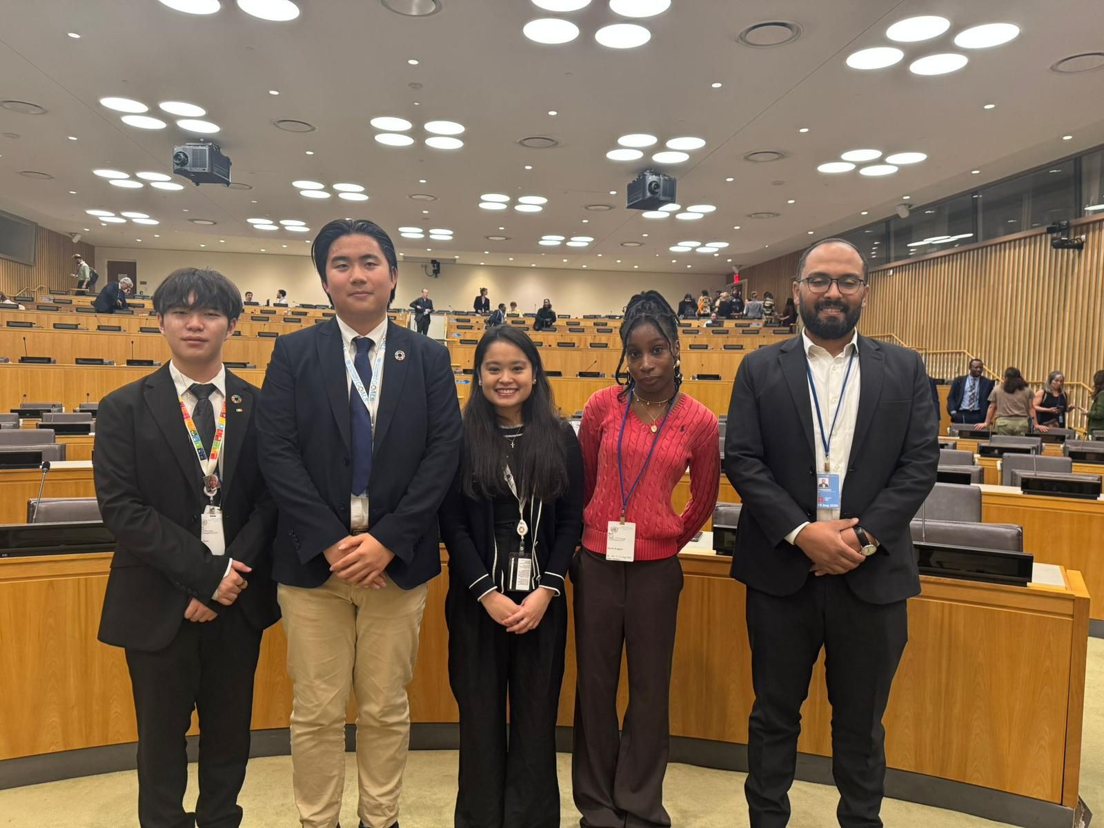 DMUN delegates at the United Nations